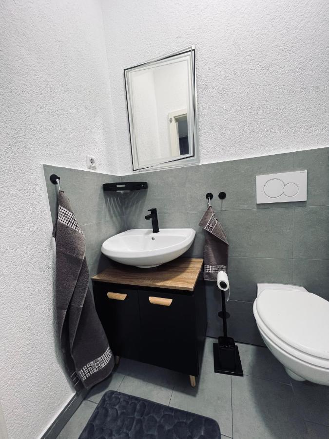 Traumhaftes 1-Zi Apartment Mit Gartennutzung Naehe Krefeld Hbf Kültér fotó
